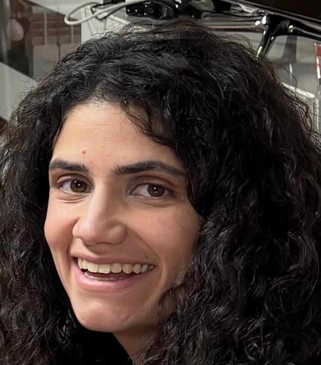 Dra.  Alejandra Meneses Ramos